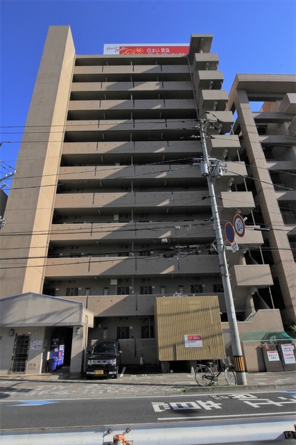 松山市永木町のマンションの建物外観