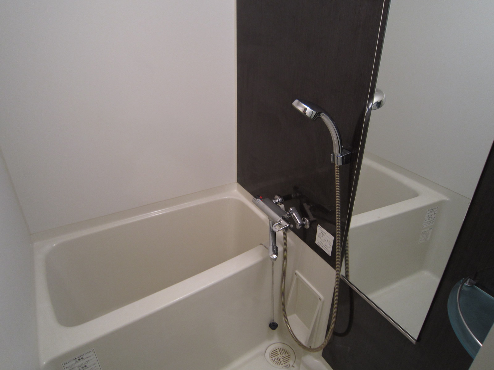 バス・シャワールーム　お洒落なバスです！