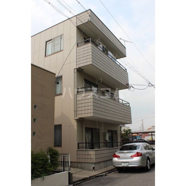 名古屋市中川区細米町のマンションの建物外観