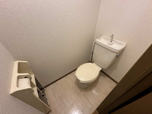 【ディアコートIIIＢ棟のトイレ】