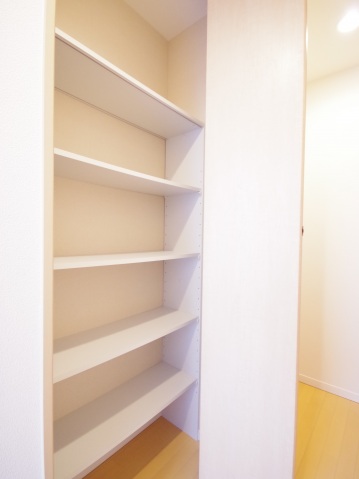 収納　廊下収納