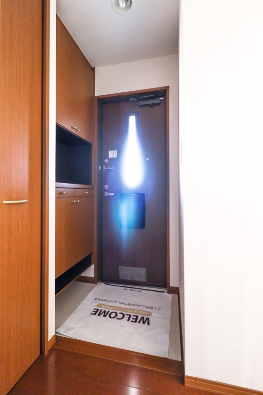 玄関　図面と現状に相違がある場合には現状を優先