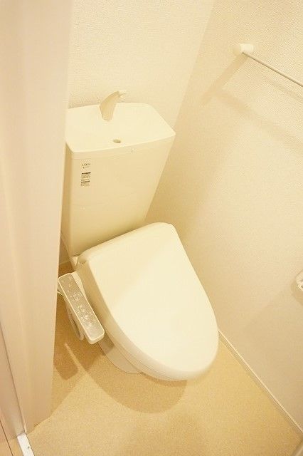 【高松市上之町のアパートのトイレ】