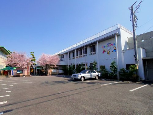 【焼津市東小川のアパートの幼稚園・保育園】