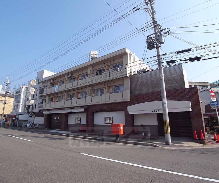 京都市左京区一乗寺高槻町のマンションの建物外観