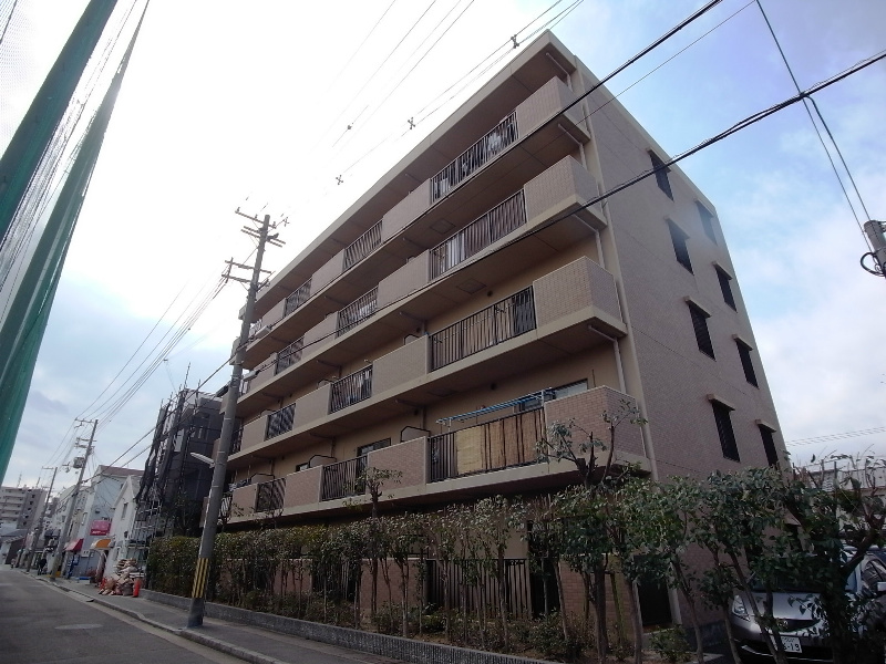 神戸市兵庫区御崎本町のマンションの建物外観