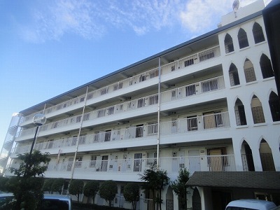 芦屋市東山町のマンションの建物外観