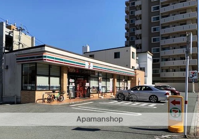 コンビニ　セブンイレブン新屋敷３丁目店（コンビニ）まで350m