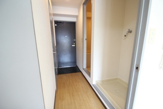 玄関　※別部屋の写真です