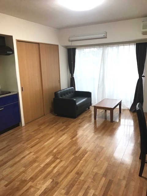 居室・リビング　家具家電付き