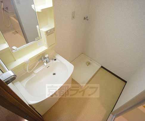 洗面設備　毎日のスタートはこちらから。