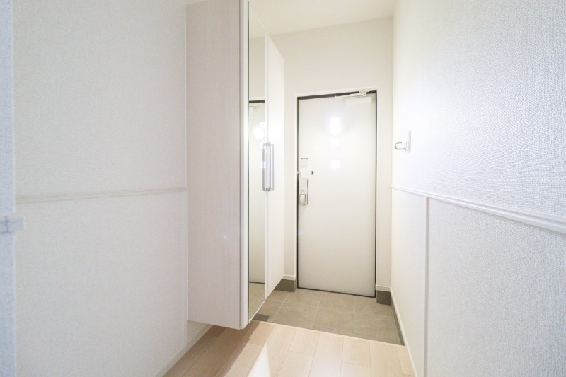 玄関　図面と現状に相違がある場合には現状を優先