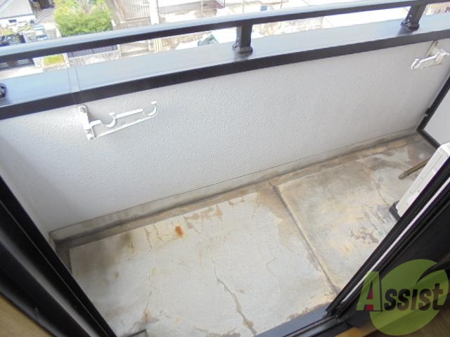 バルコニー　十分な広さのバルコニー