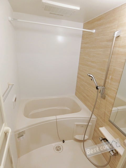 バス・シャワールーム　追い焚き付で寒い日も温まります♪