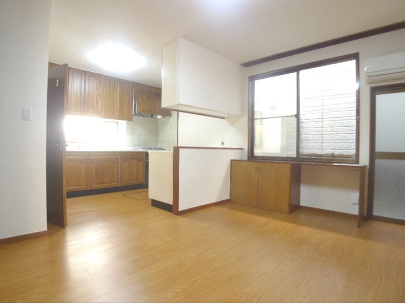 居室・リビング　1階・12帖のLDK☆