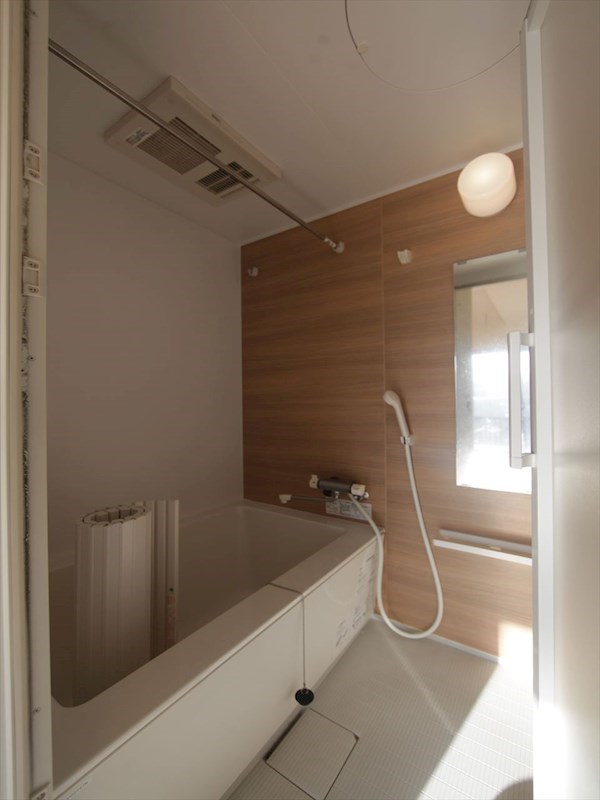 バス・シャワールーム　バスルーム　浴室暖房乾燥機付き