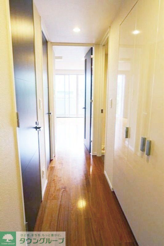 玄関　お部屋探しは株式会社　タウンハウジング　までお気軽にお問合…