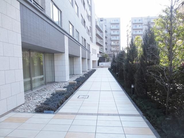 エントランス　部屋探しは株式会社　タウンハウジング　までお気軽にお問合せ…