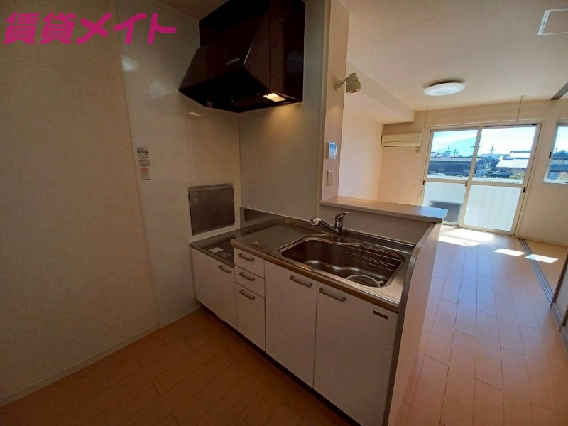 キッチン　同型参考写真