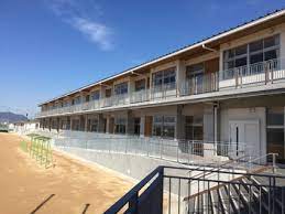 小学校　山本小学校（小学校）まで1253m