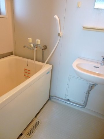 バス・シャワールーム　きれいなお風呂です