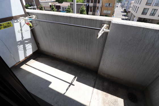 バルコニー　※別号室のお写真です。