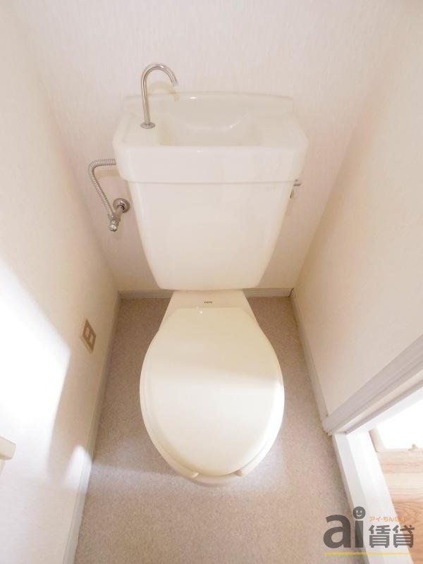 トイレ　※同仕様写真です