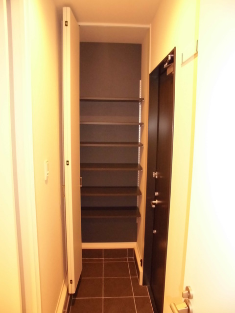 玄関　シューズクローク