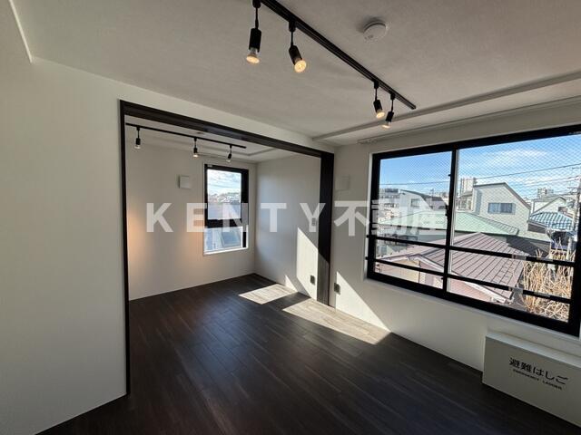 居室・リビング　ゆったりとした居間です