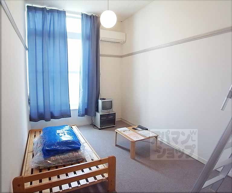 居室・リビング　日当り良い明るいお部屋です。