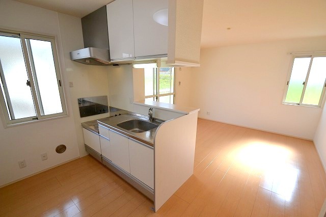 居室・リビング　広々リビング11.5帖・日当良好！