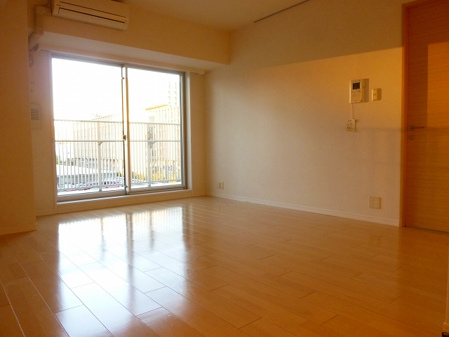 居室・リビング　弊社は都内全域の物件が仲介手数料最大無料でご紹介可能です！