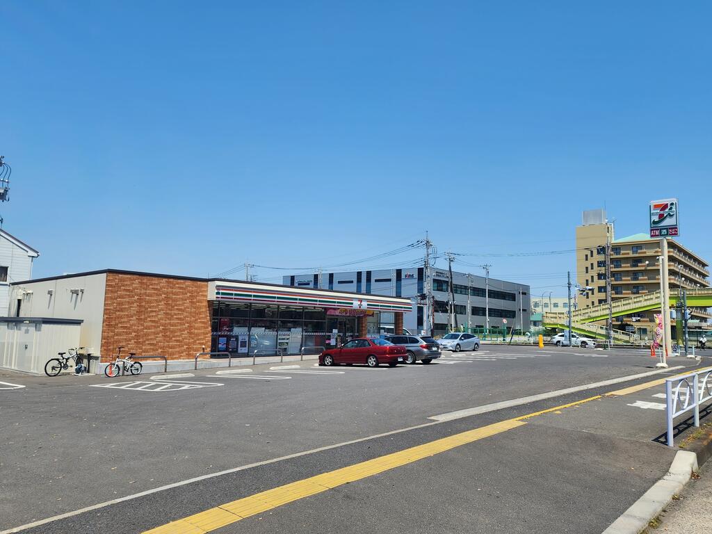 コンビニ　セブンイレブン小山若木町店（コンビニ）まで511m