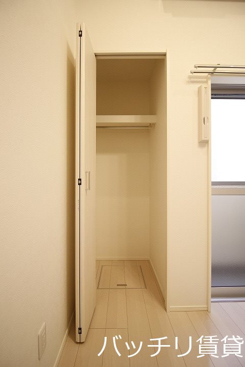 収納　同型タイプの為、現状を優先致します。