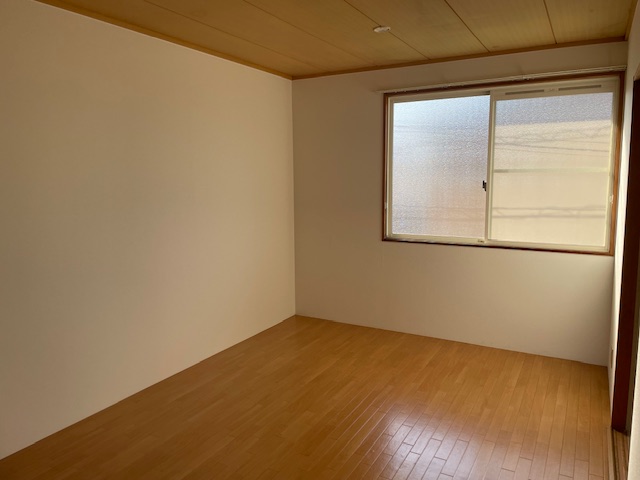 居室・リビング　ゆったり過ごせる居間です