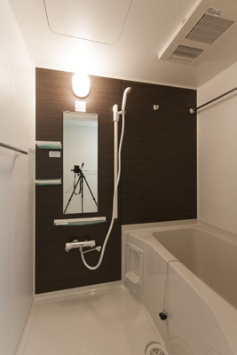 バス・シャワールーム　追焚き機能・浴室換気乾燥機付