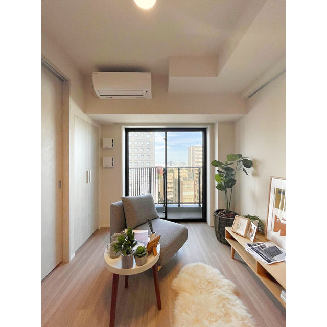 居室・リビング　家具・家電の備え付けはありません