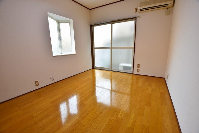 居室・リビング　広々としたリビング！