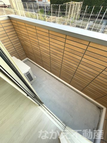 バルコニー　外からの目が気にならないバルコニーで洗濯物が干せます
