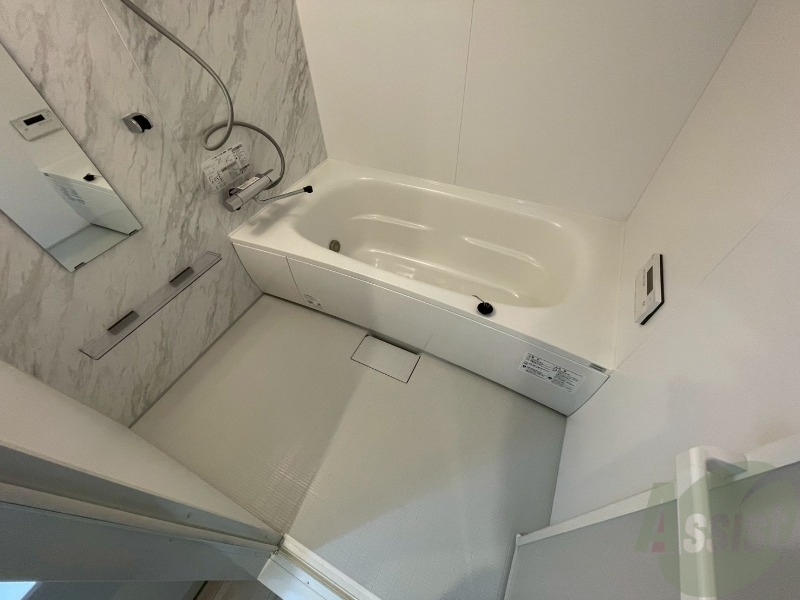 バス・シャワールーム　お風呂になります。一日の疲れを癒してくださいね。