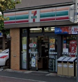 コンビニ　セブンイレブン 平安町店（コンビニ）まで244m