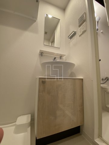 洗面設備　エスリード難波ザ・プレミア　独立洗面台