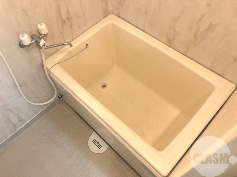 バス・シャワールーム　キレイにリフォームされています♪