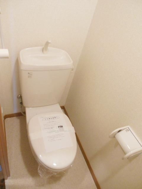 トイレ　～清潔感のあるトイレでゆったりしたひと時～