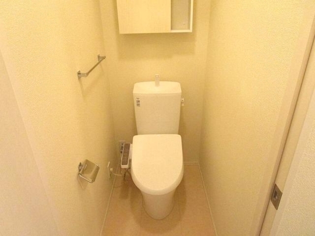 トイレ　温水洗浄暖房便座