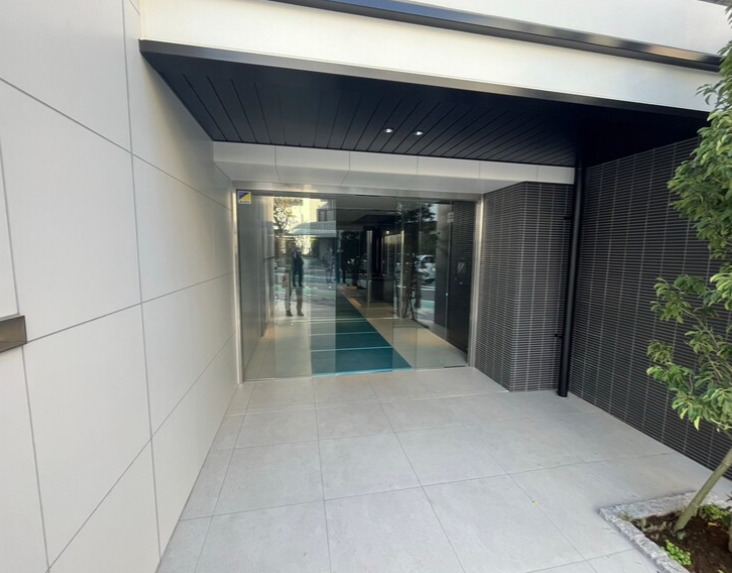 エントランス　デュオステージ北千住II