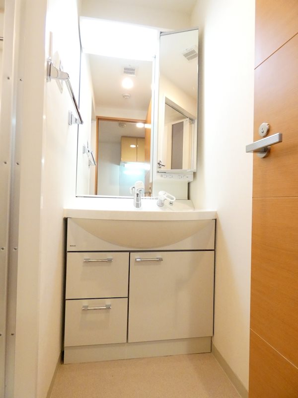 洗面設備　別の部屋の写真