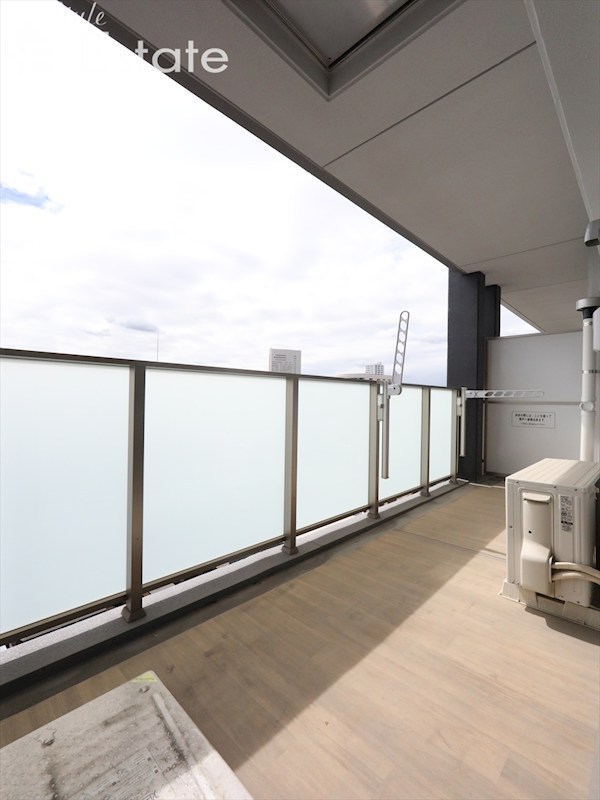 バルコニー　バルコニー