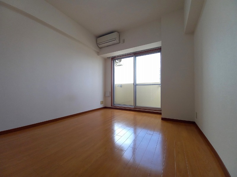 居室・リビング　別室写真・間取り反転