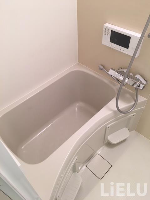 バス・シャワールーム　浴室乾燥機能付き※同シリーズ物件の写真になります